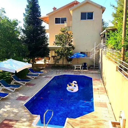 酒店 Fun With Pool Near Troodos