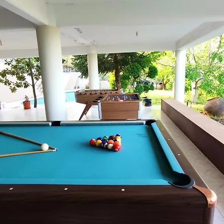 酒店 Fun With Pool Near Troodos Pera Pedi